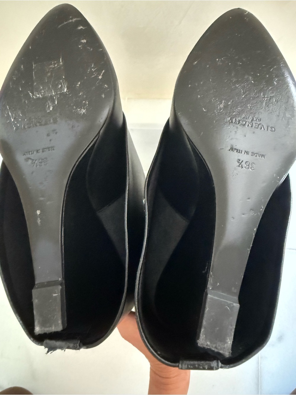 Authentic Givenchy shark boots - Picture 4 of 7
